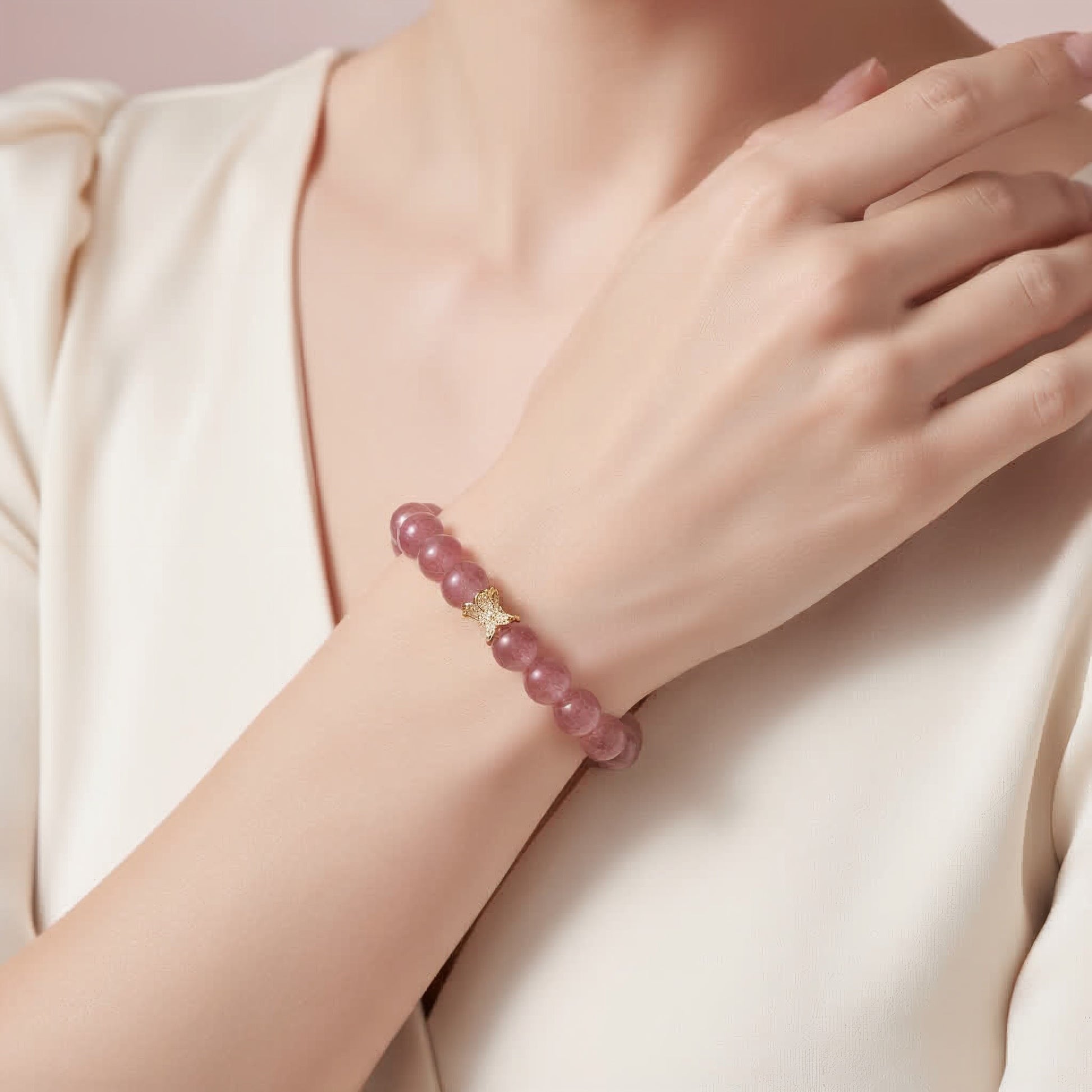 Frostborn Strawberry Quartz Bracelet - JWPatronus