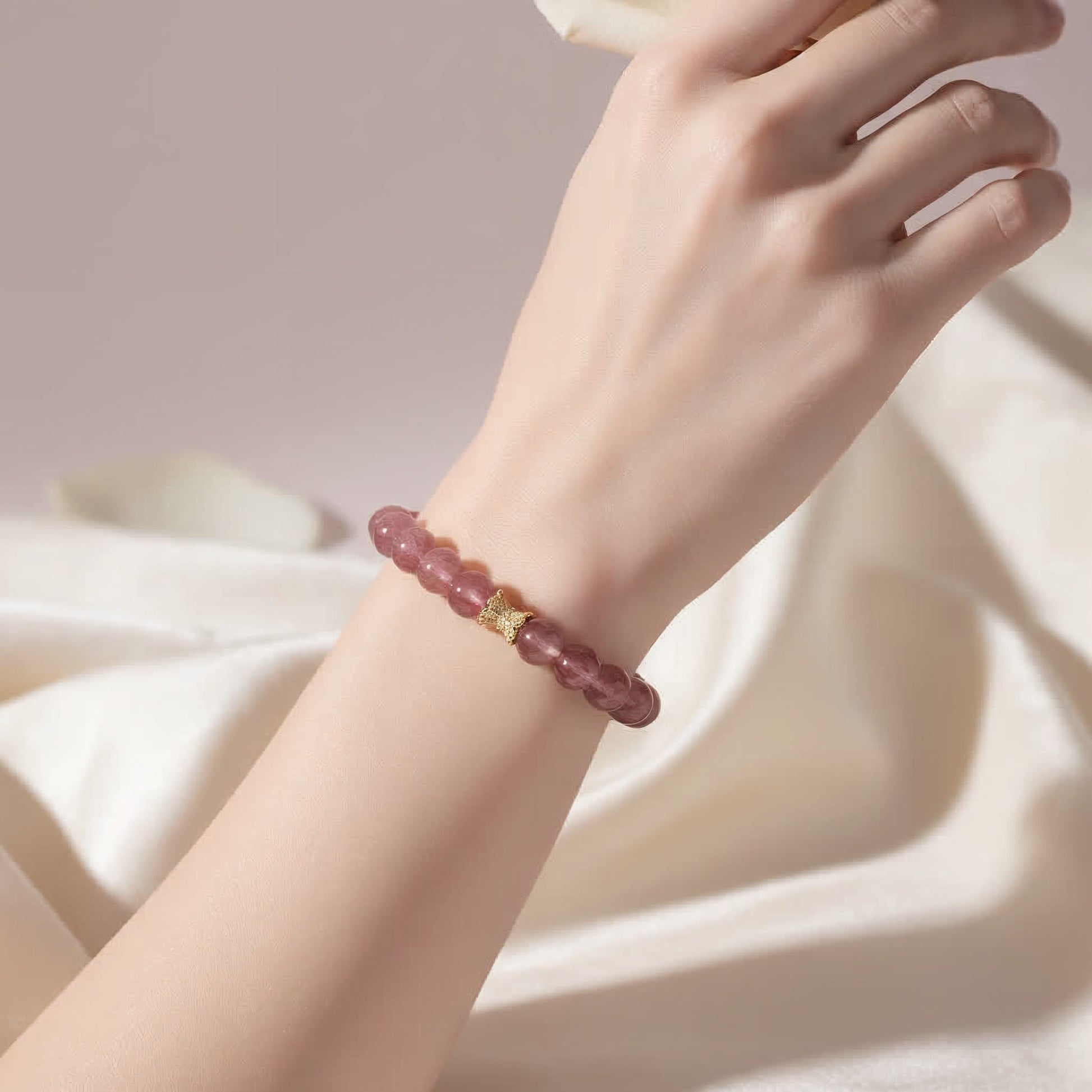 Frostborn Strawberry Quartz Bracelet - JWPatronus