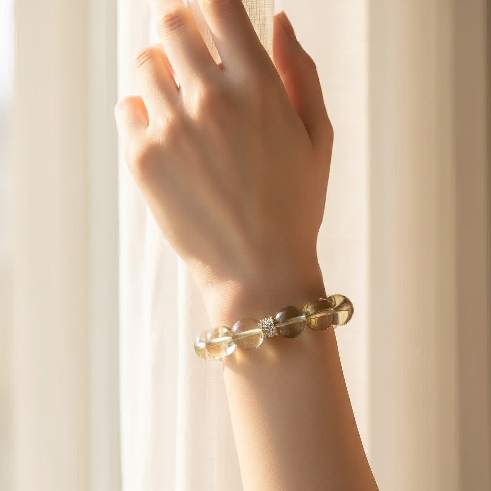 Luminous Lemon Quartz Bracelet - JWPatronus